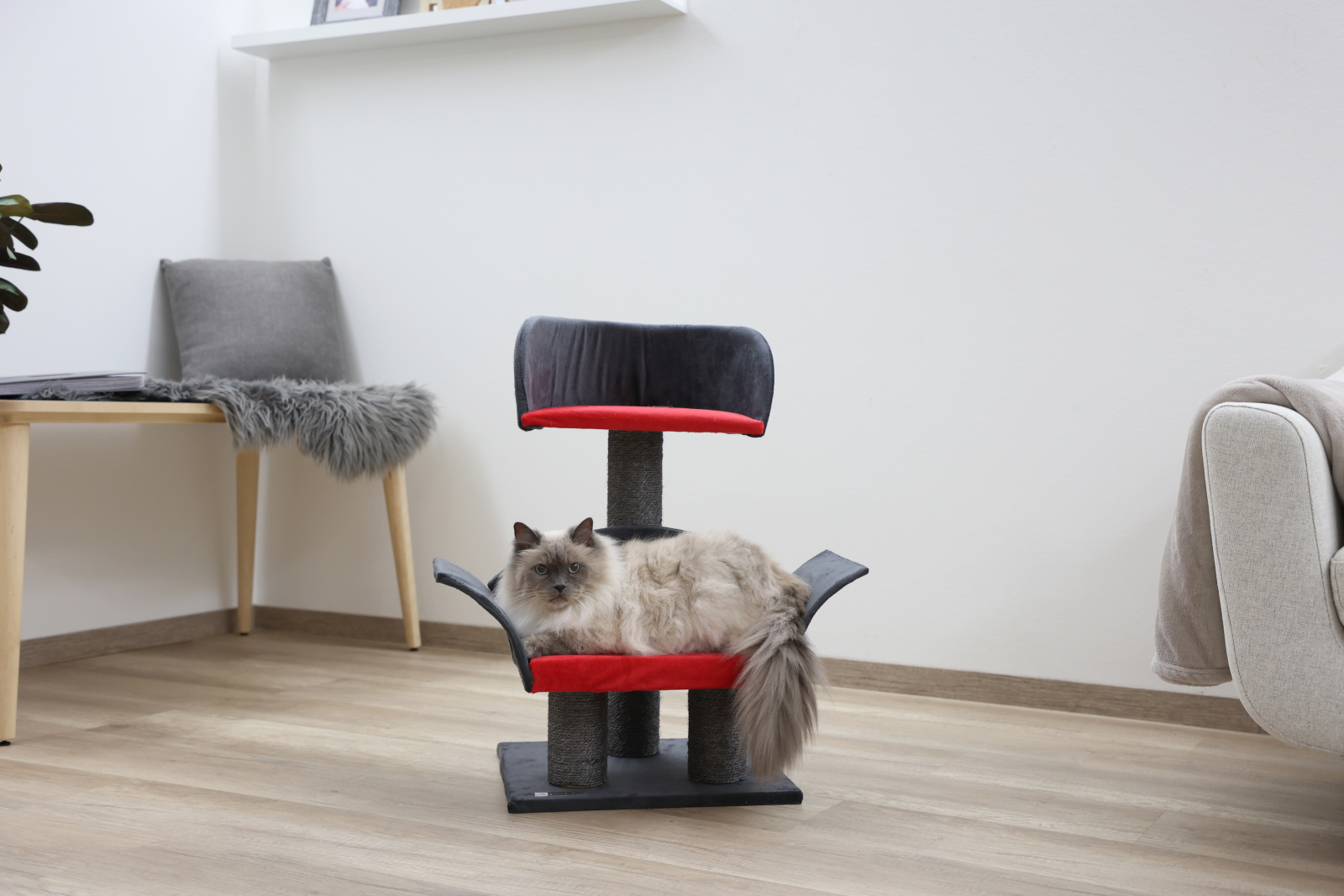 Kerbl Lounge Deluxe albero tiragraffi gatto sisal 2 cuccette