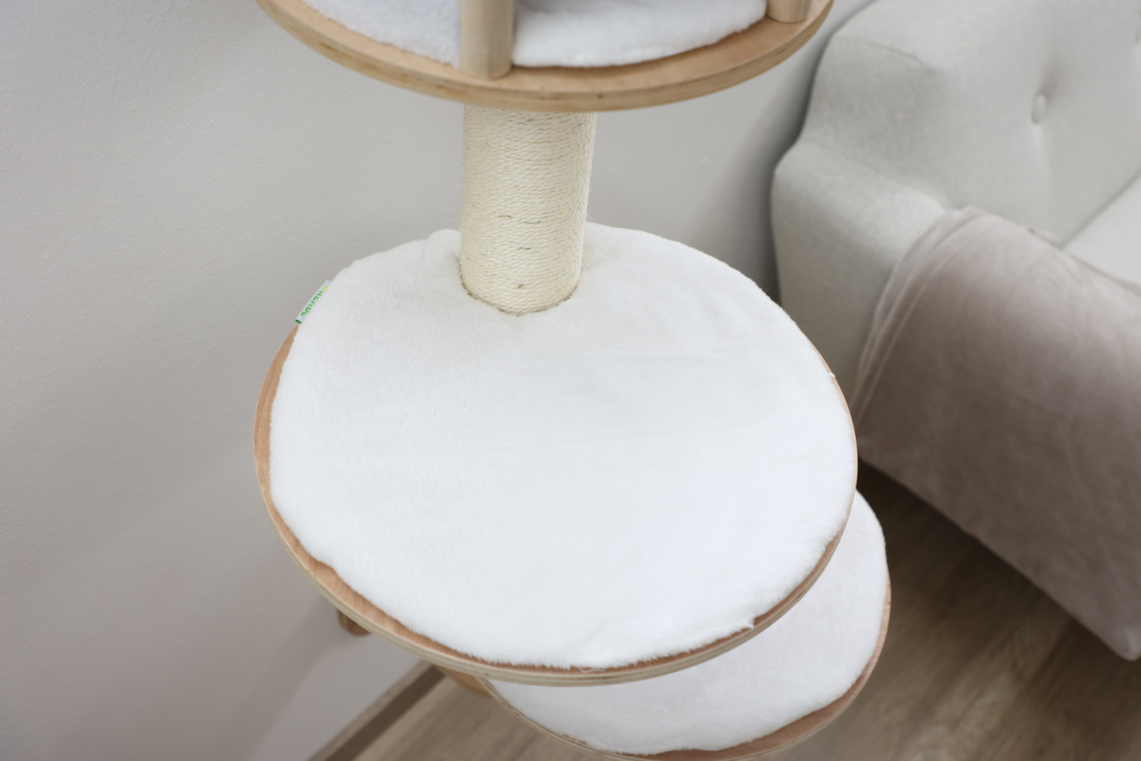 Kerbl Pet Dolomit Tiragraffi da Parete per Gatti con Cuccia