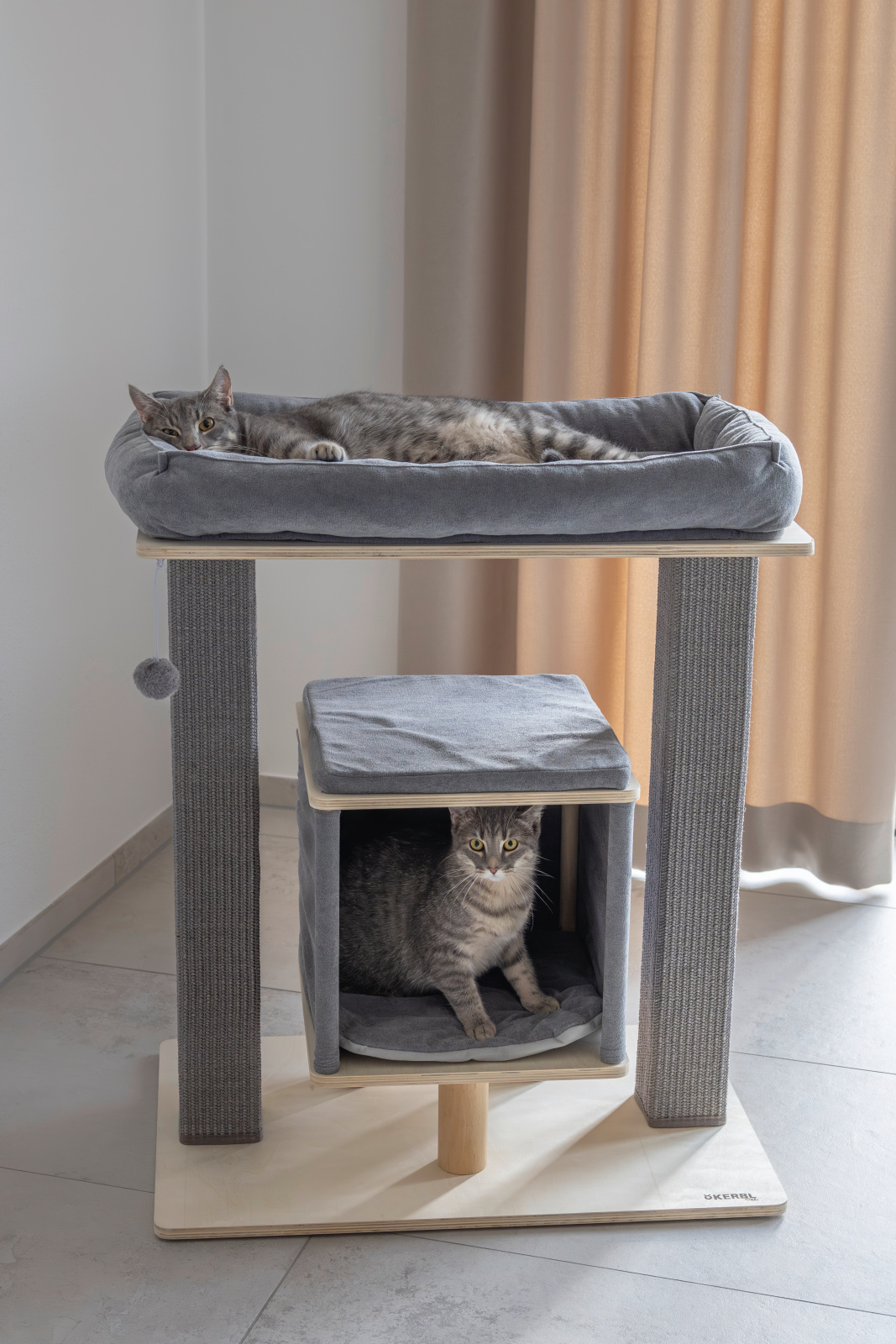 Kerbl Pet Noah III albero tiragraffi gatto con cuccia