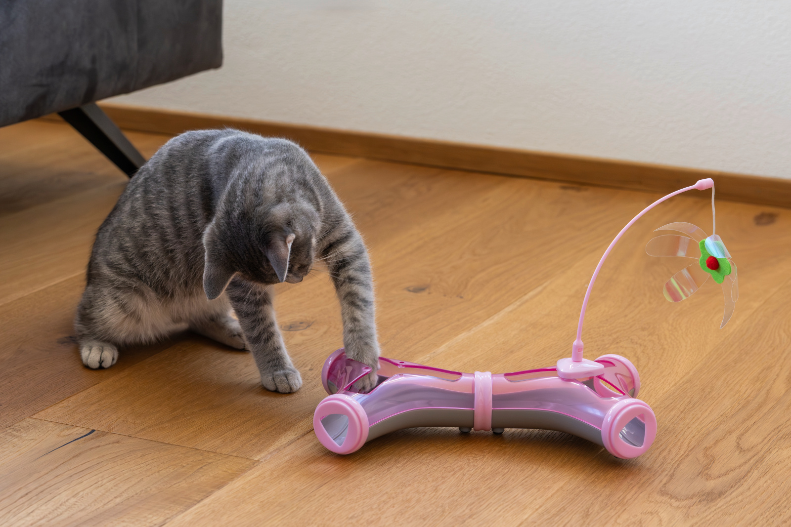Kerbl Pet Ypsilon giocattolo gatto con palla sonaglio