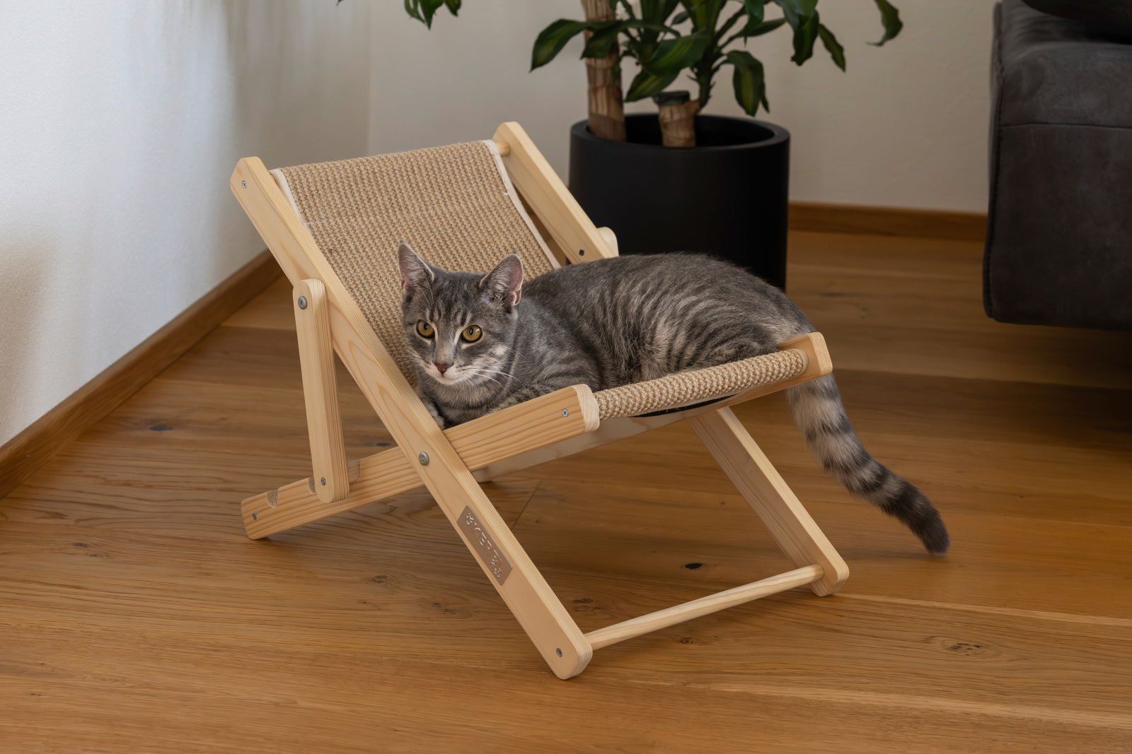 Kerbl Beach Lettino Gatto Legno Sisal 52x26 cm