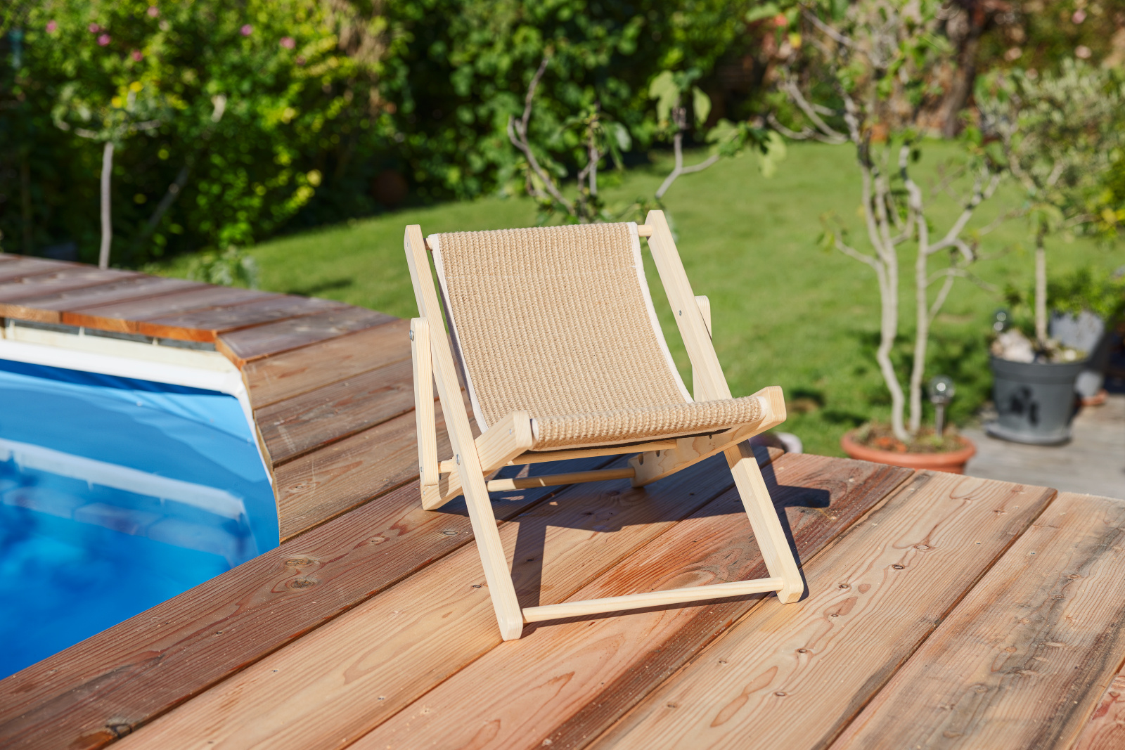 Kerbl Beach Lettino Gatto Legno Sisal 52x26 cm