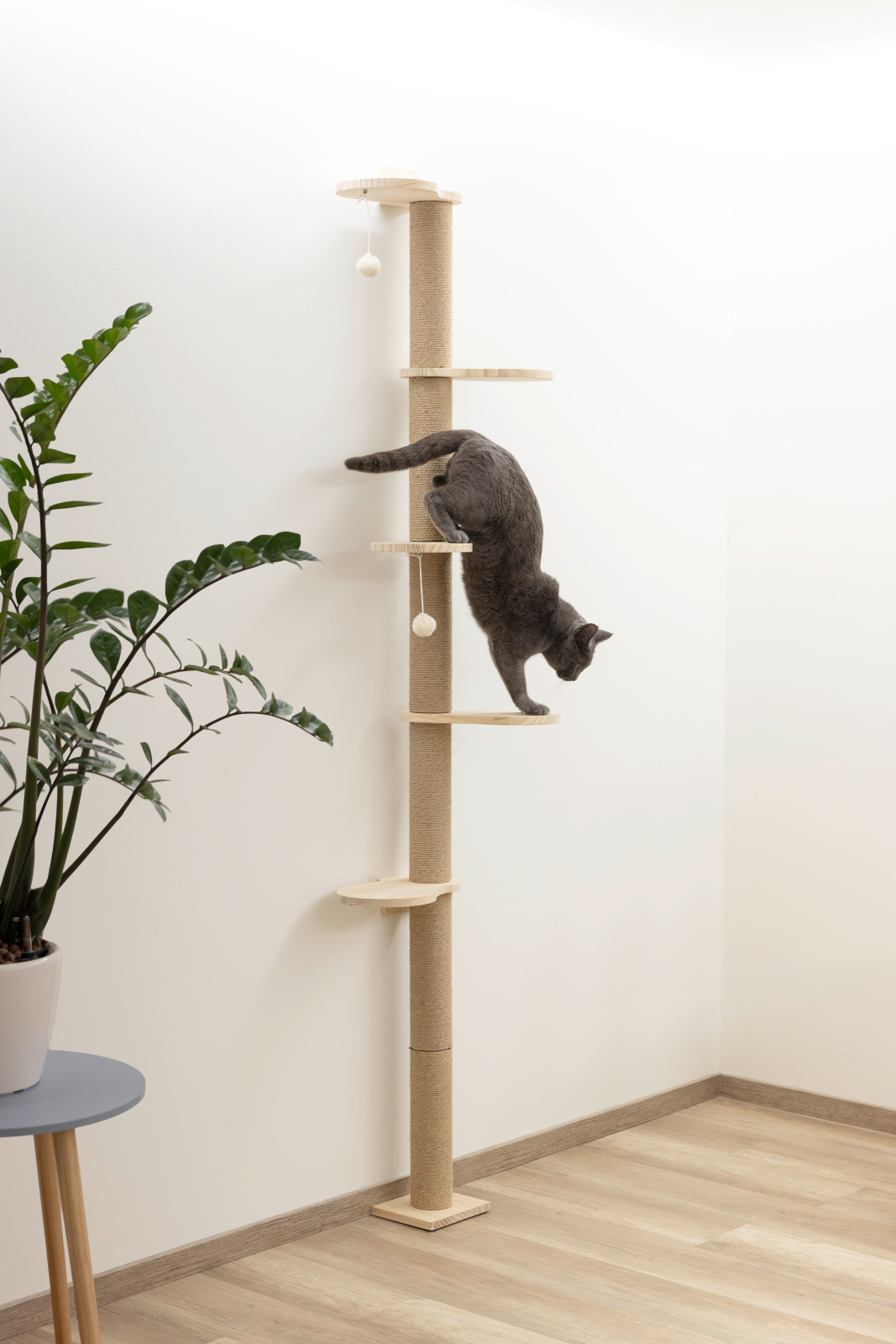 Kerbl Pet Timber Tiragraffi a Parete Legno Iuta