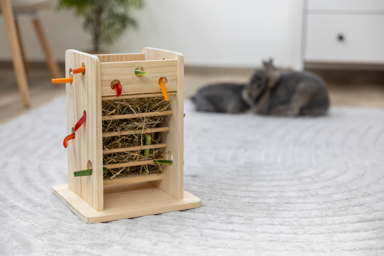 Kerbl Pet Torre Fieno e Verdure per Conigli e Roditori
