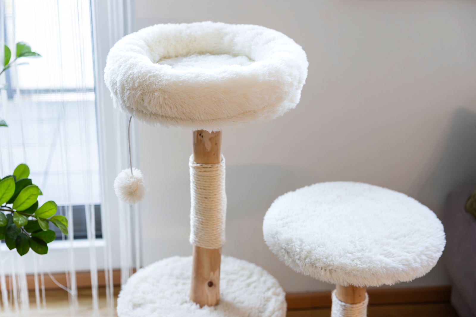 Kerbl Cat Scratch Lucia albero tiragraffi legno sisal con cuccia