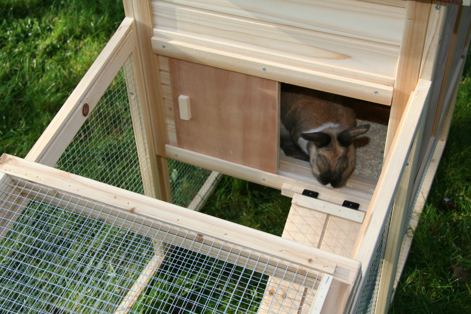 Kerbl Pet Freetime Casa per Roditori con Recinto Legno Verniciato