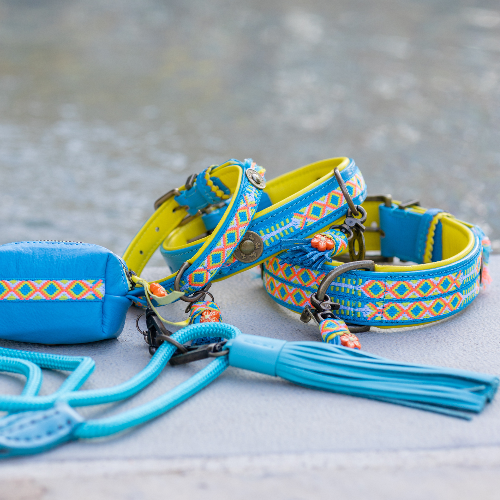 Dog with a Mission Aloha Porta Sacchetti Cane Blu Oceano