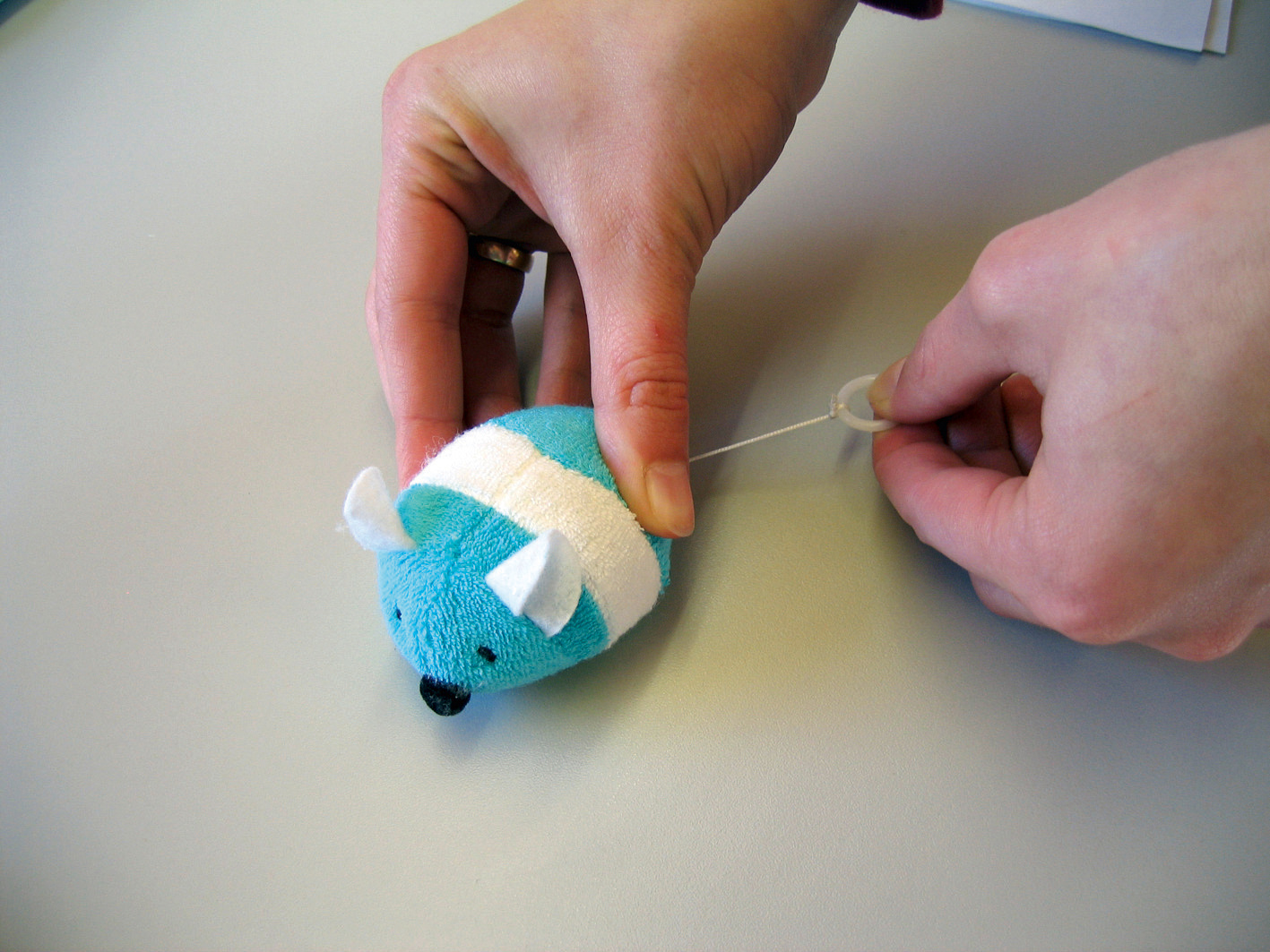 Kerbl Pet Cat Toy Terry Cloth Mouse topo a carica per gatti