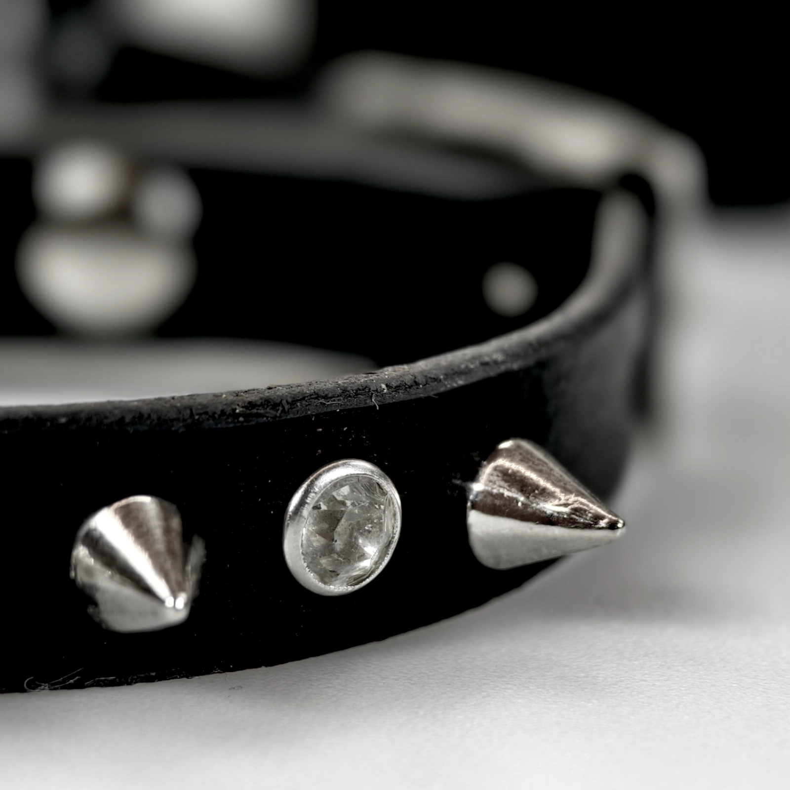Toscani Cuoio Glamour Rock Collare Pelle Nera Piccola Taglia