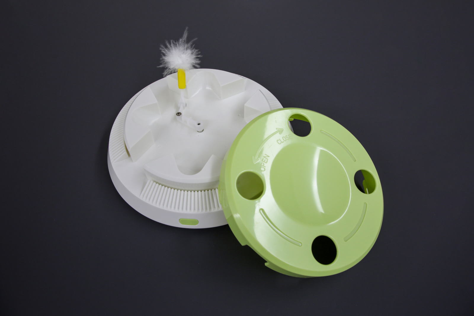 Kerbl Pet Pompom gioco gatto elettronico piuma rotante