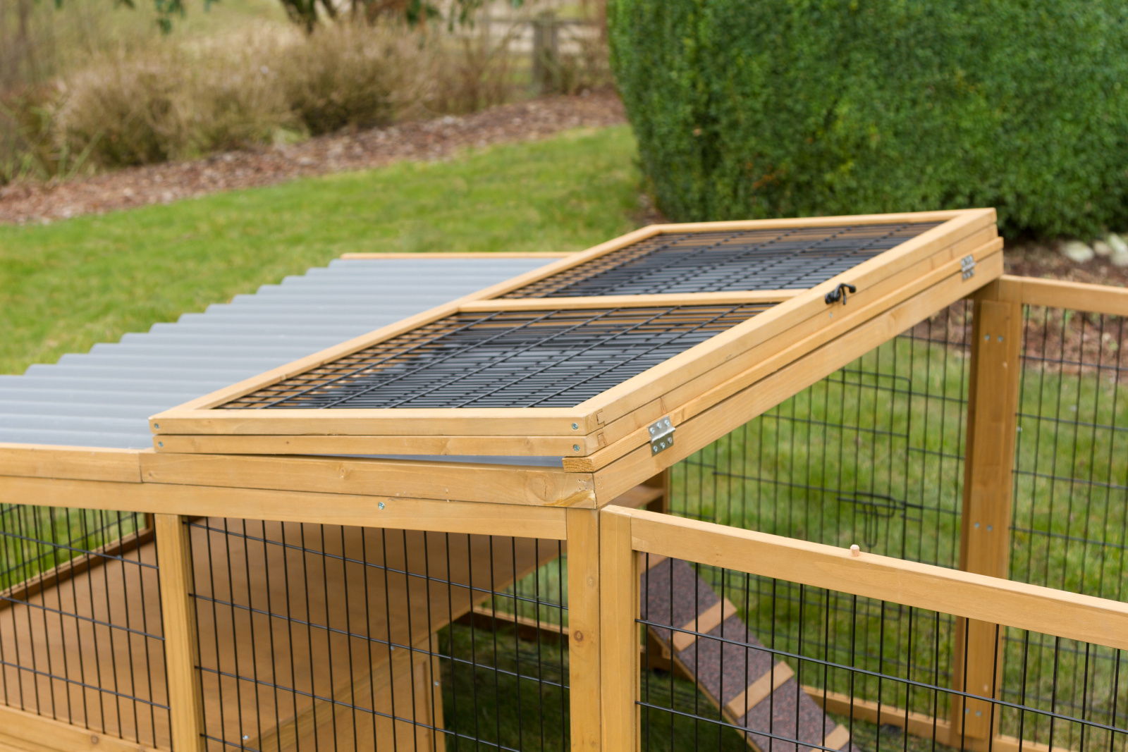 Kerbl Pet Outdoor Pen recinto esterno con barriera antifuga