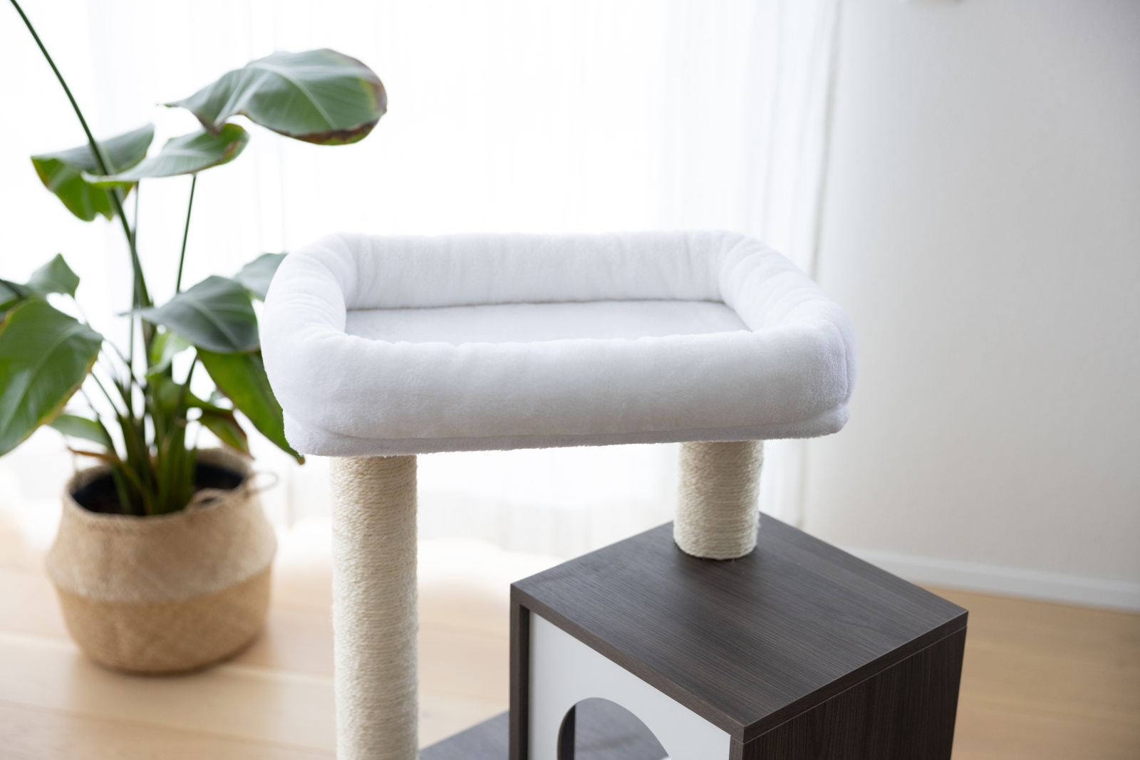 Kerbl Cat Tree Flair tiragraffi per gatti con cuccia
